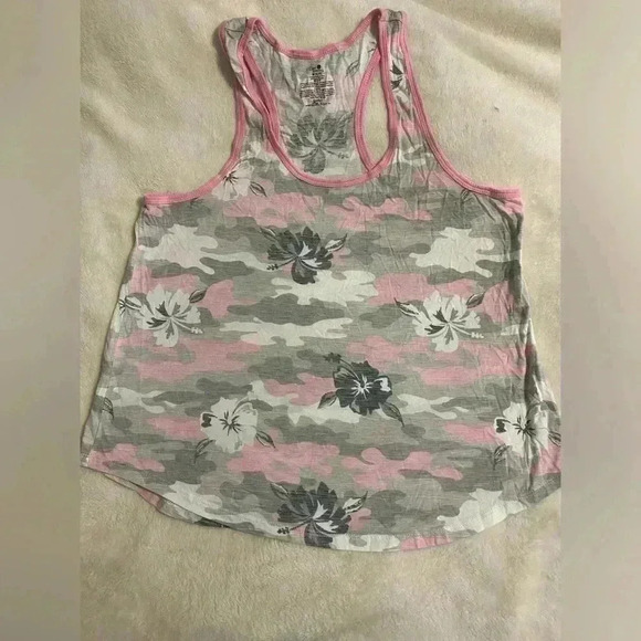 Women’s Hawaiian Camouflage Sleepwear tank top & shorts in pink gray & white MED - Picture 2 of 7